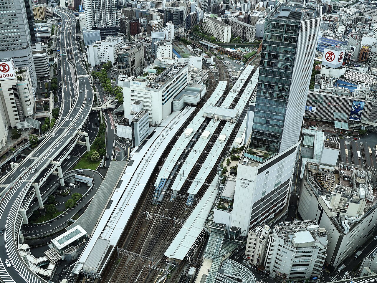 横浜駅